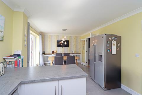 2 Gorse Field Close, Sproughton, Ipswich, IP8 3FD