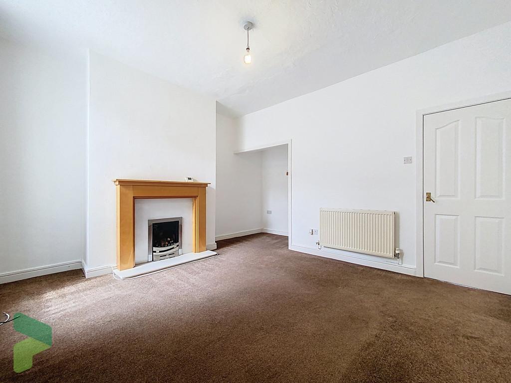 Living or Dining Room