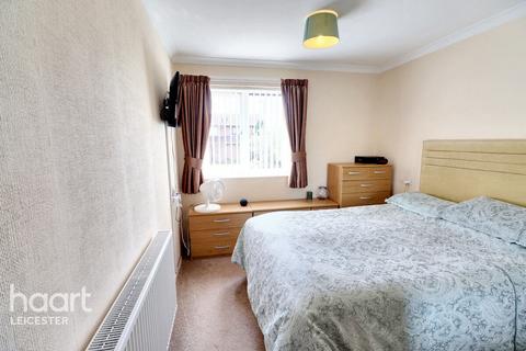 2 bedroom apartment for sale, Fern Close, Leicester