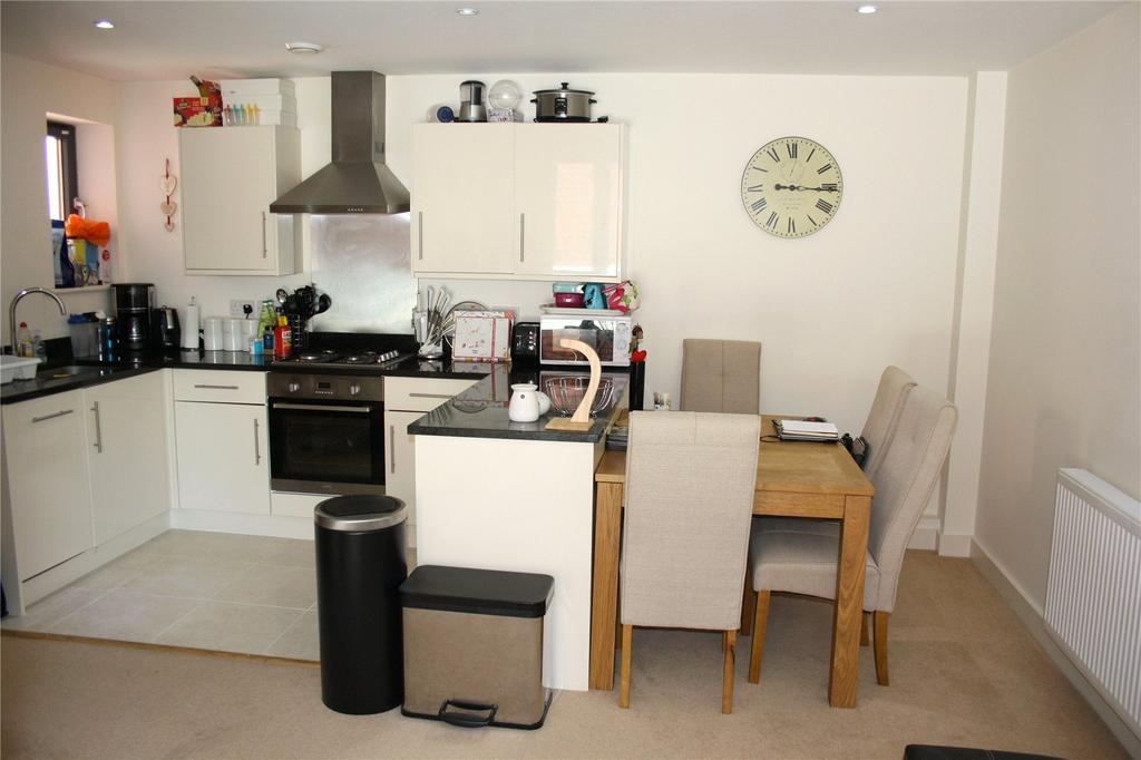Kitchen/Dining Area