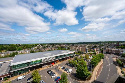 3 bedroom flat for sale, Queenshurst Square, Kingston, Kingston Upon Thames, KT2