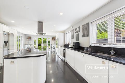 68 Victoria Road, Mortimer Common, Reading, RG7 3SG