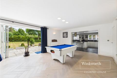 68 Victoria Road, Mortimer Common, Reading, RG7 3SG