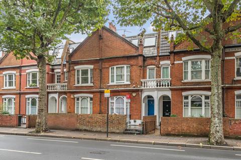 Flat 2, 13 Wandsworth Bridge Road, London, SW6 2TA
