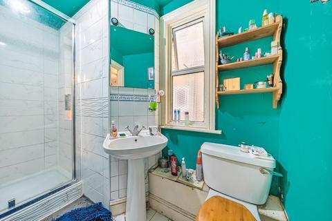 Flat 2, 13 Wandsworth Bridge Road, London, SW6 2TA