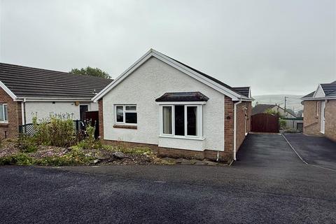 2 bedroom detached bungalow for sale, Tir Dafydd, Pontyates, Llanelli