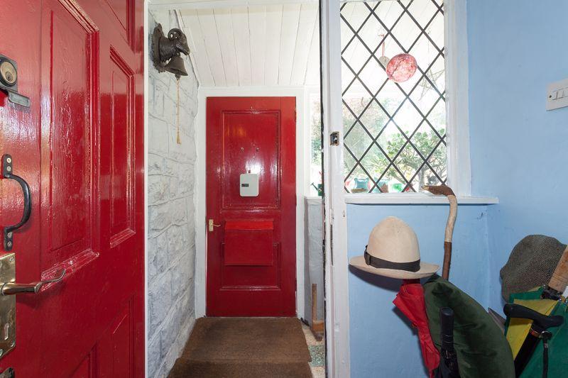 Side porch