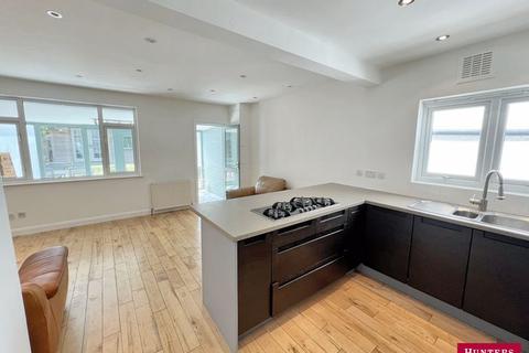 undefined, Derwent Avenue, East Barnet