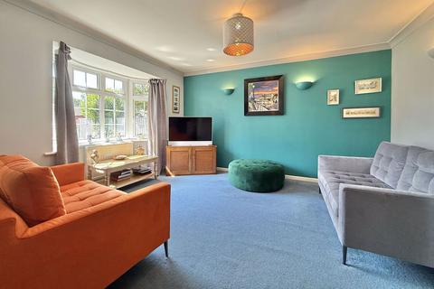 4 bedroom detached house for sale, Haywards Close, Wantage