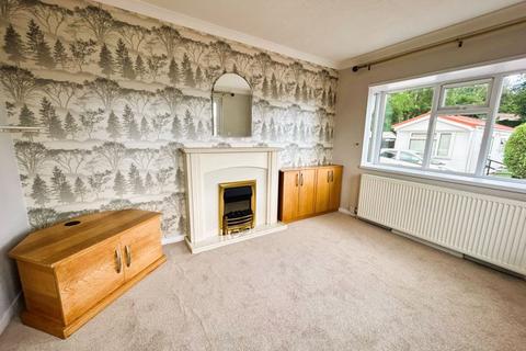 1 bedroom detached bungalow for sale, Lichfield Road, Brownhills, Walsall WS8 6LW