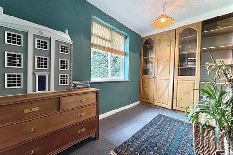 54 Cross Lane, Sedgley, Dudley, DY3 1PD