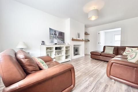 4 bedroom semi-detached house for sale, Penmaen Road, Conwy