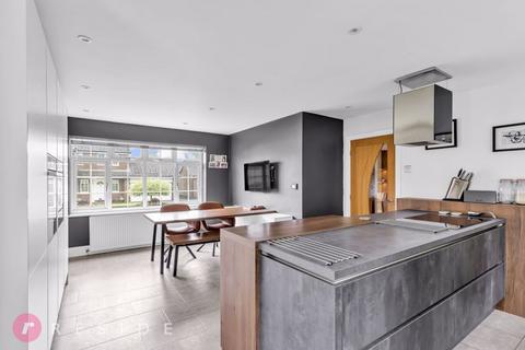 4 bedroom detached house for sale, Oulder Hill Drive, Rochdale OL11