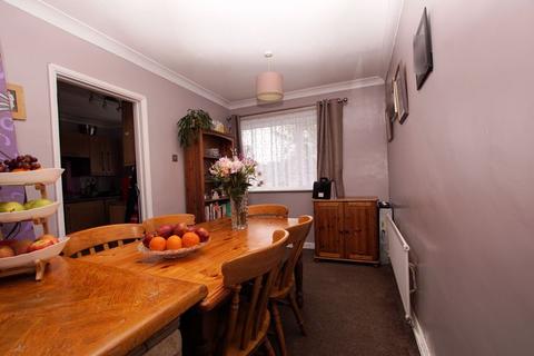 3 bedroom detached house for sale, The Curve, Gosport PO13
