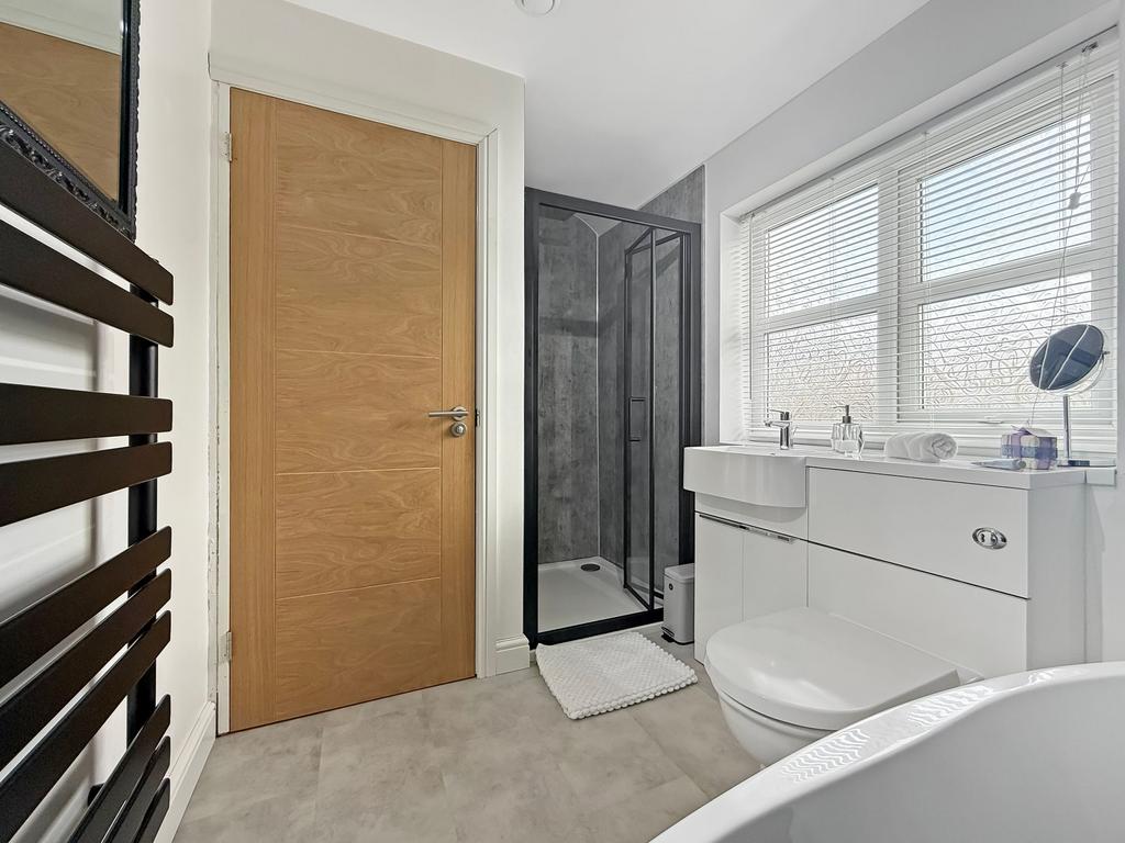 Bathroom/Shower