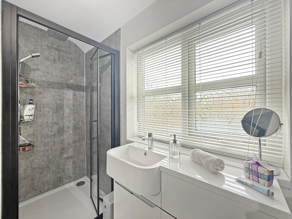 Bathroom/Shower
