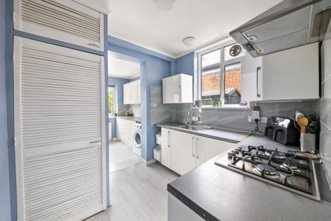 undefined, Elms Road, Harrow