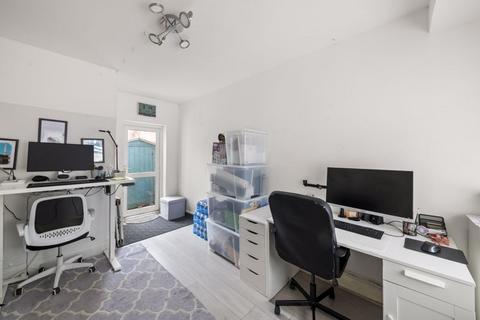 4 bedroom semi-detached house for sale, Elms Road, Harrow