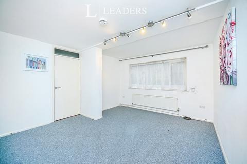 3 bedroom terraced house to rent, Newhaven Street, Brighton, BN2