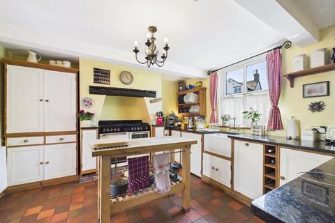 4 bedroom detached house for sale, 61 West Road, Telford TF2