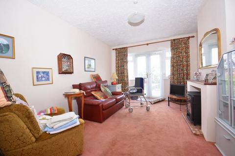 2 bedroom bungalow for sale, Sanspareil Avenue, Sheerness