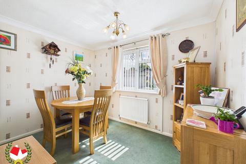 6 Briar Lawn, Abbeydale, Gloucester, GL4 5YU