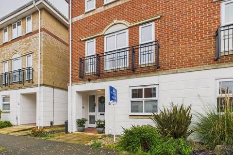 undefined, Bradfords Close, Chatham