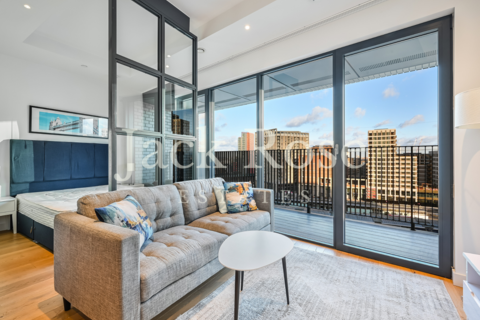 Studio to rent, Corson House, 157 City Island Way, London, E14 0TN