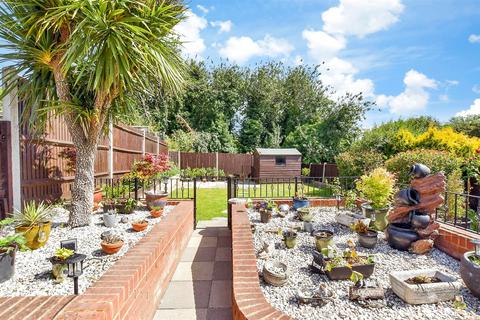 Simpson Road, Snodland, Kent