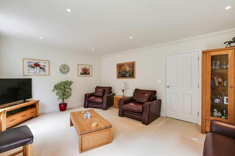 undefined, Spire Place, Warlingham, CR6 9LW