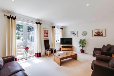 undefined, Spire Place, Warlingham, CR6 9LW
