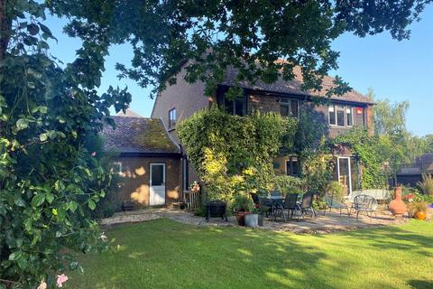 Plainwood Close, Summersdale, Chichester, West Sussex, PO19