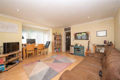 2 bedroom flat to rent, Avondale Court, Upper Lattimore Road, St. Albans, Hertfordshire