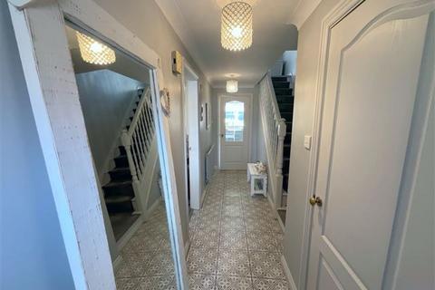 3 bedroom detached house for sale, Kirkstead Gardens, Sheffield, S13 9XG