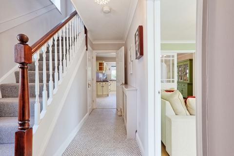 undefined, Laburnum Grove, South Ockendon RM15