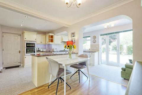 undefined, Laburnum Grove, South Ockendon RM15
