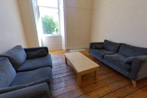 6 bedroom flat to rent, Hillhead Street, Hillhead, Glasgow, G12