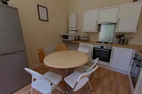 6 bedroom flat to rent, Hillhead Street, Hillhead, Glasgow, G12