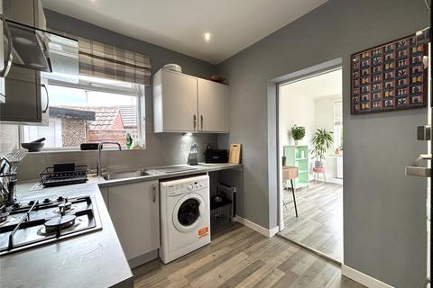 2 bedroom bungalow to rent, TRENT AVENUE, Oldham OL9