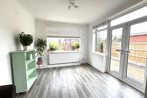 2 bedroom bungalow to rent, TRENT AVENUE, Oldham OL9
