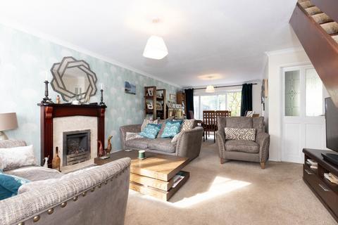 3 bedroom detached house for sale, Claremont Close, Bedworth CV12