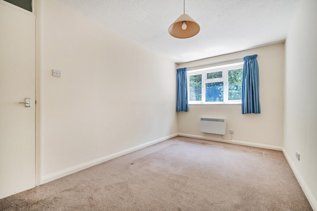 1310877-8-684c1bd...