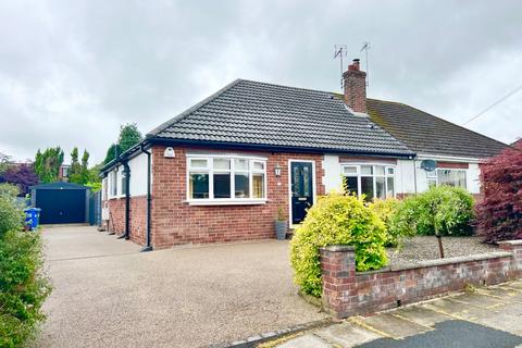 18 Stretton Road, Ramsbottom, Bury, BL0 9SX