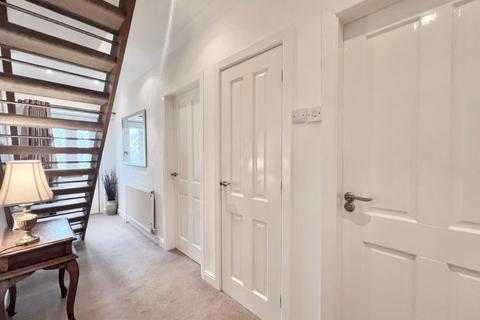 18 Stretton Road, Ramsbottom, Bury, BL0 9SX