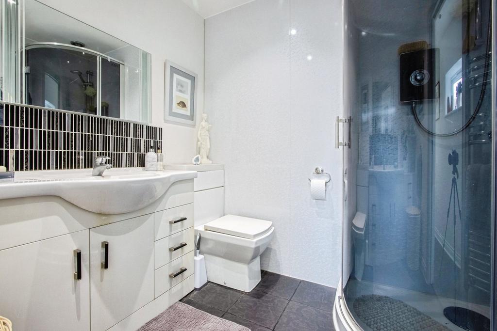 Annex Shower Room
