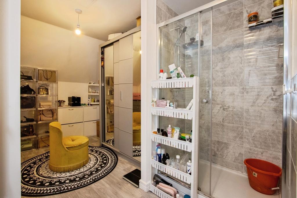 En Suite Shower Room