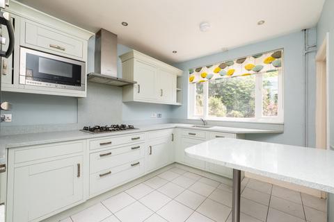 27 Camborne Road, Sutton, SM2 6RJ