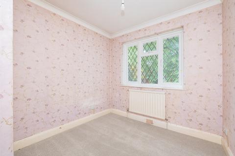 27 Camborne Road, Sutton, SM2 6RJ