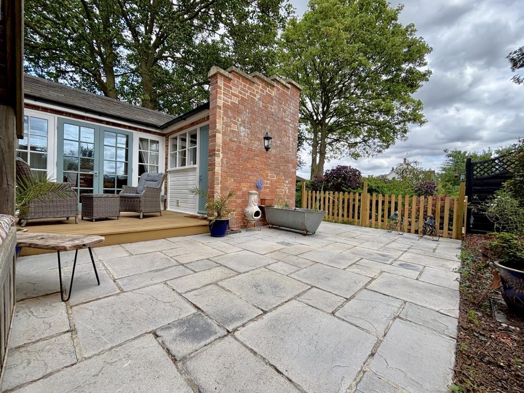 Garden Terrace