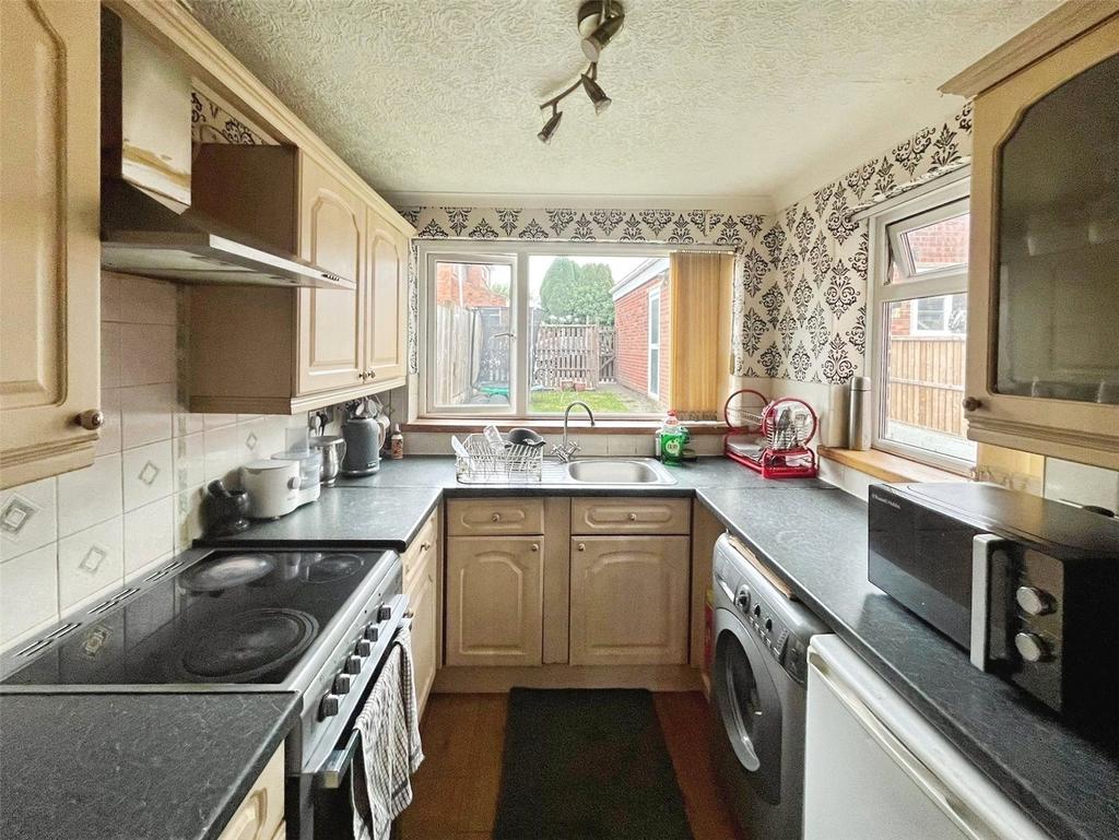 Kitchen No. 04